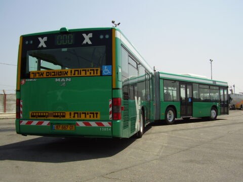 אוטובוס מדגם MAN NG363F של חברת הארגז ביומו הראשון על הכביש | חולון | הארגז תחבורה