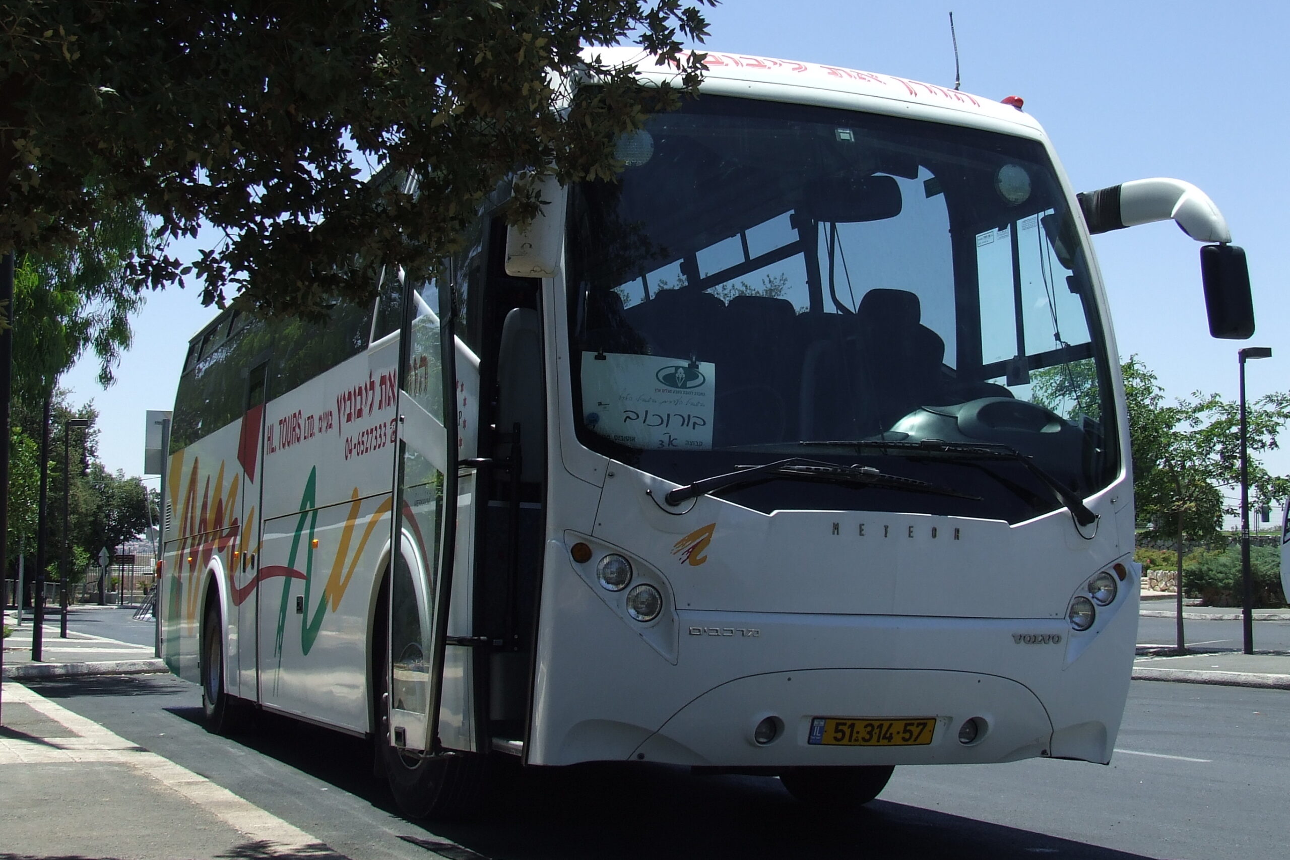 אוטובוס תיירותי | וולוו | מרכב מטאור | מרכבים | הורן את ליבוביץ | ירושלים 