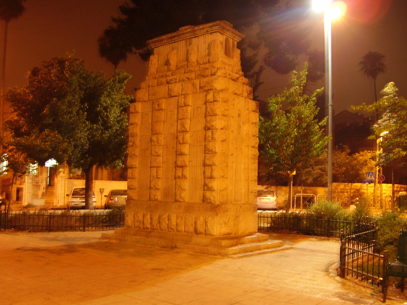 מונומנט | כיכר אלנבי | רוממה | כיבוש ירושלים בידי הבריטים | ירושלים