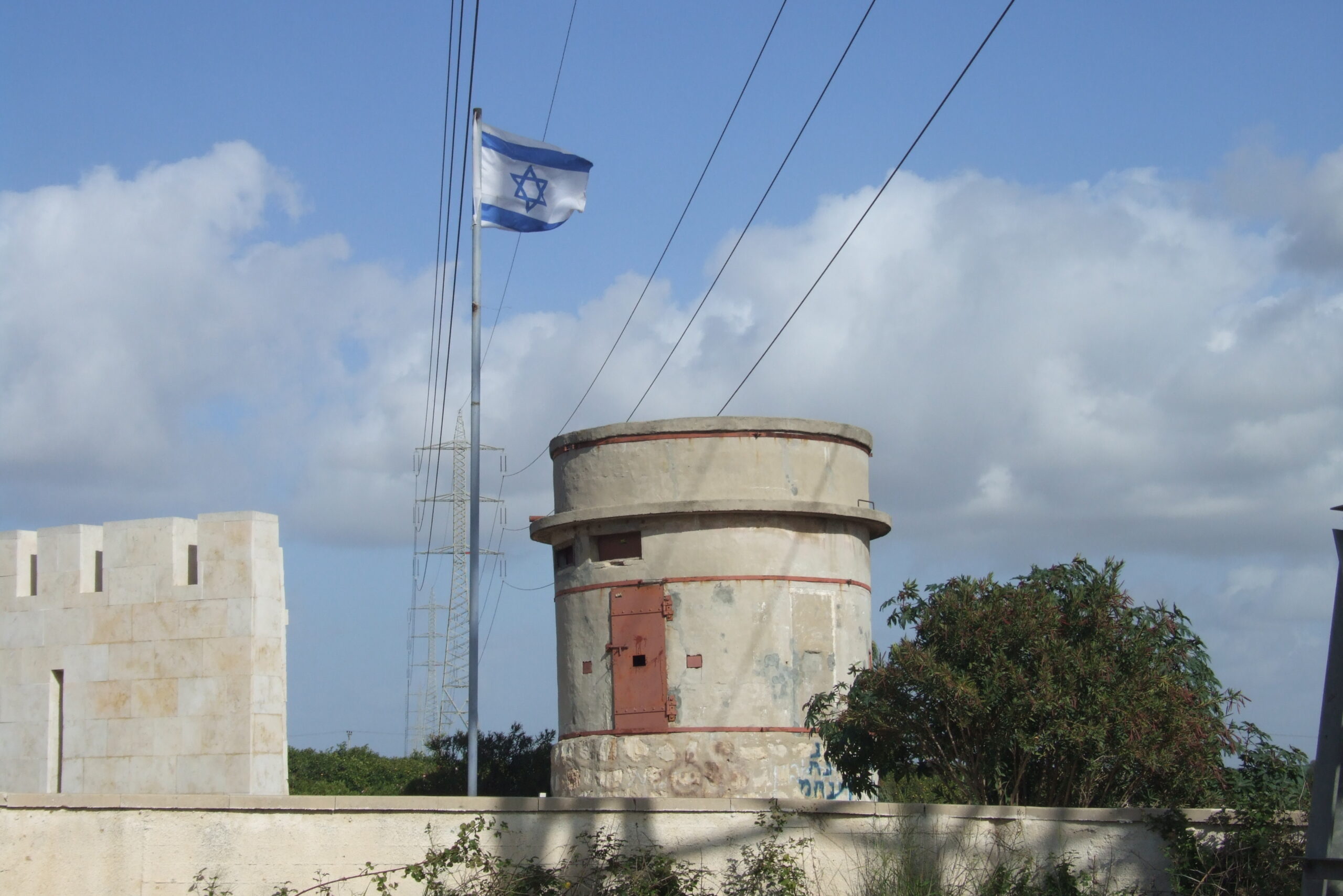 הפילבוקס | עד הלום | אשדוד | קו הרכבת המנדטורי